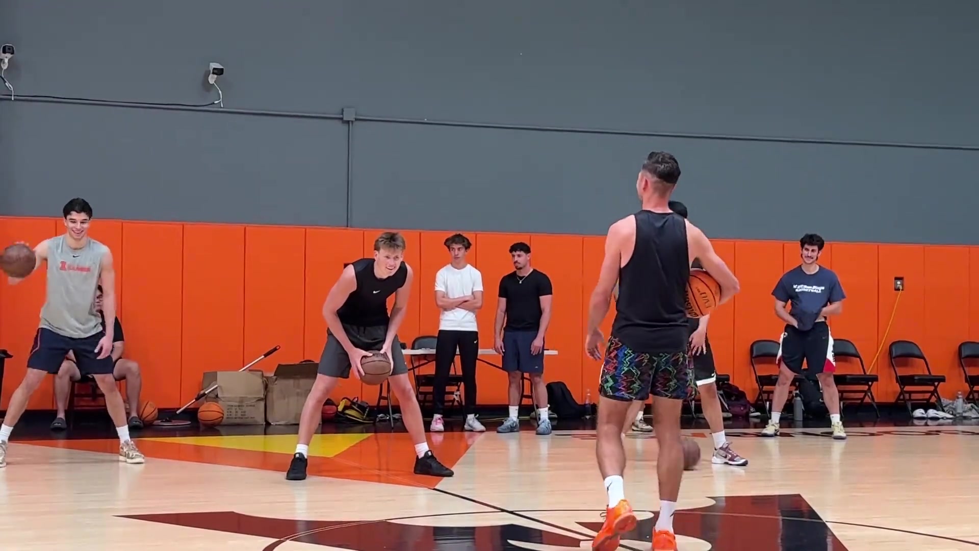 张博源与知名训练师Jordan Lawley一起训练！伊利诺伊小佩贾也在